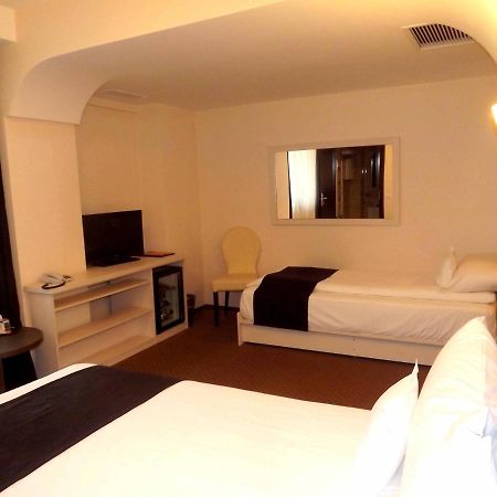 West Plaza Residence Bucureşti Ngoại thất bức ảnh