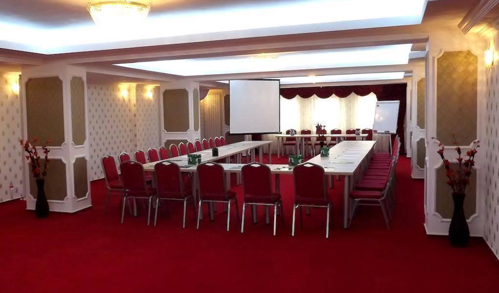 West Plaza Residence Bucureşti Ngoại thất bức ảnh
