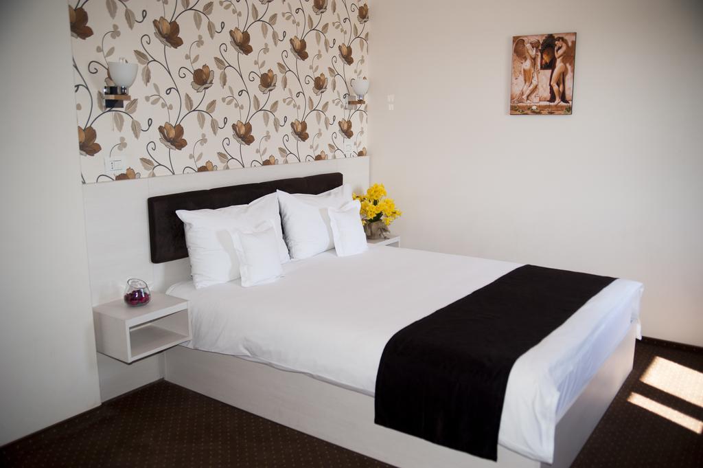 West Plaza Residence Bucureşti Ngoại thất bức ảnh
