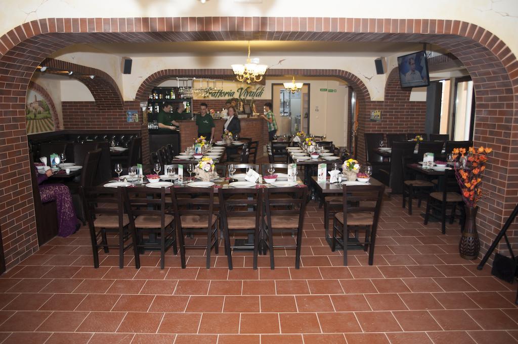 West Plaza Residence Bucureşti Ngoại thất bức ảnh
