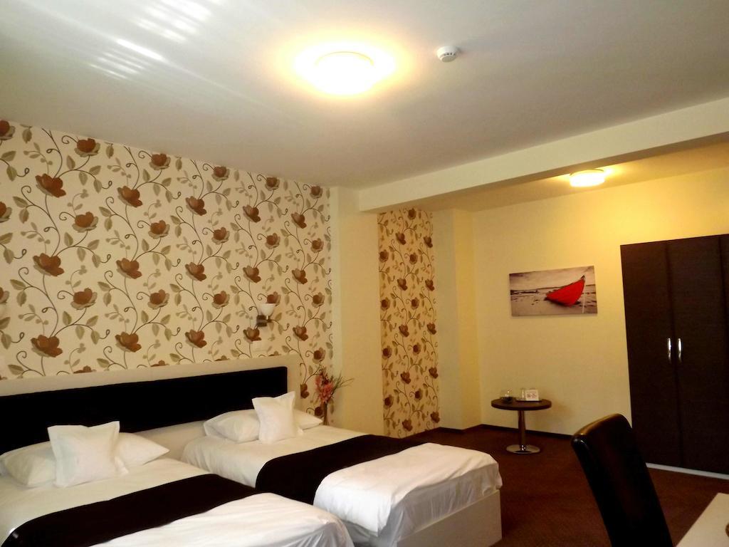 West Plaza Residence Bucureşti Phòng bức ảnh