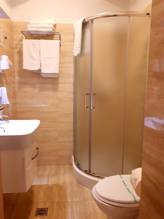 West Plaza Residence Bucureşti Ngoại thất bức ảnh